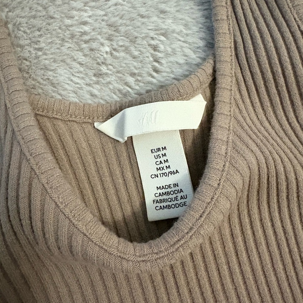 H&M Ribbed bodycon Dress - Picture 2 of 4